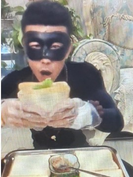 老八秘制小汉堡是什么梗