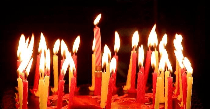 《QQ》夸夸红包今天生日主题红包领取方法介绍