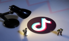 《抖音》挖呀挖呀挖呀挖梗相关介绍